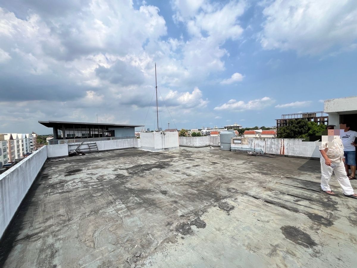 For RentOfficeKaset Nawamin,Ladplakao : Office Building for Rental Office 5, with 650 sq.m. elevator, parking 20 cars, Nuanchan, Bueng Kum District, Bangkok