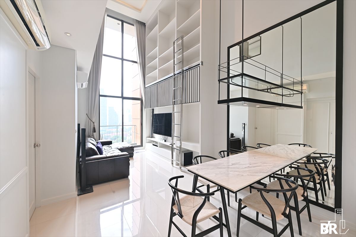 For RentCondoRama9, Petchburi, RCA : 🔥villa Asoke - For RENT Good Price 50,000 Bath/Month Type 2B2B Duplex, Size 91 SQ.M. Prime Location - By Loft