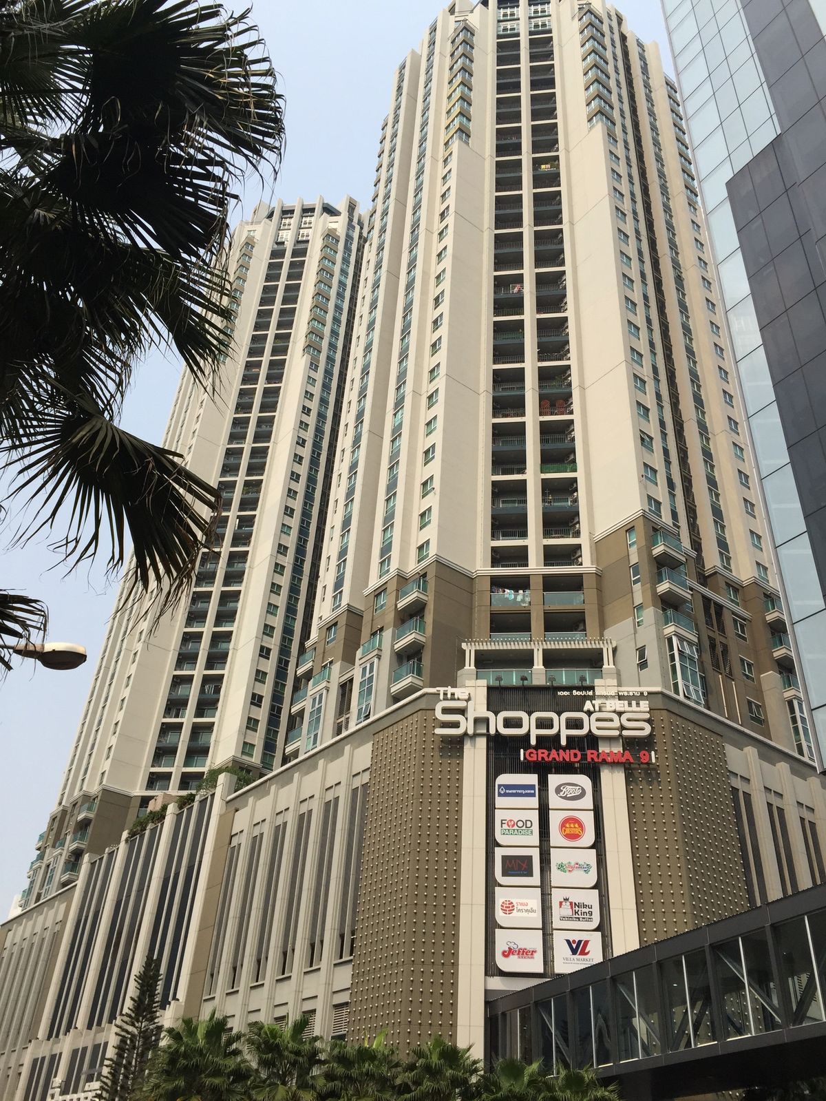 For RentCondoRama9, Petchburi, RCA : **GRAND BELLE 2 BEDROOM CONDO**