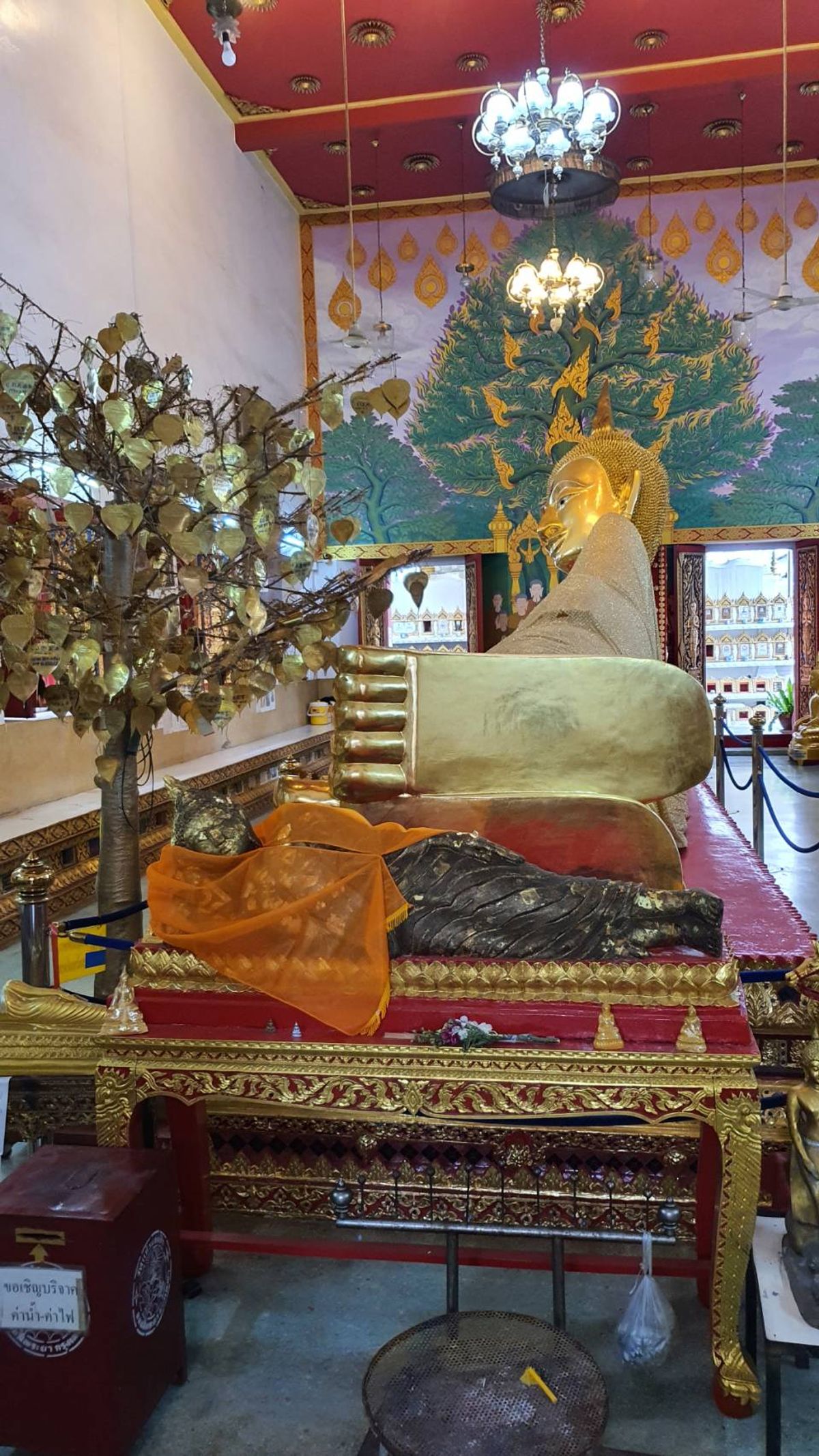 For SaleHouseSilom, Saladaeng, Bangrak : Sell 6 rooms and 2 Thai style wooden houses, Soi Wat Kaew Fah Si Phraya Bang Rak, Bangkok