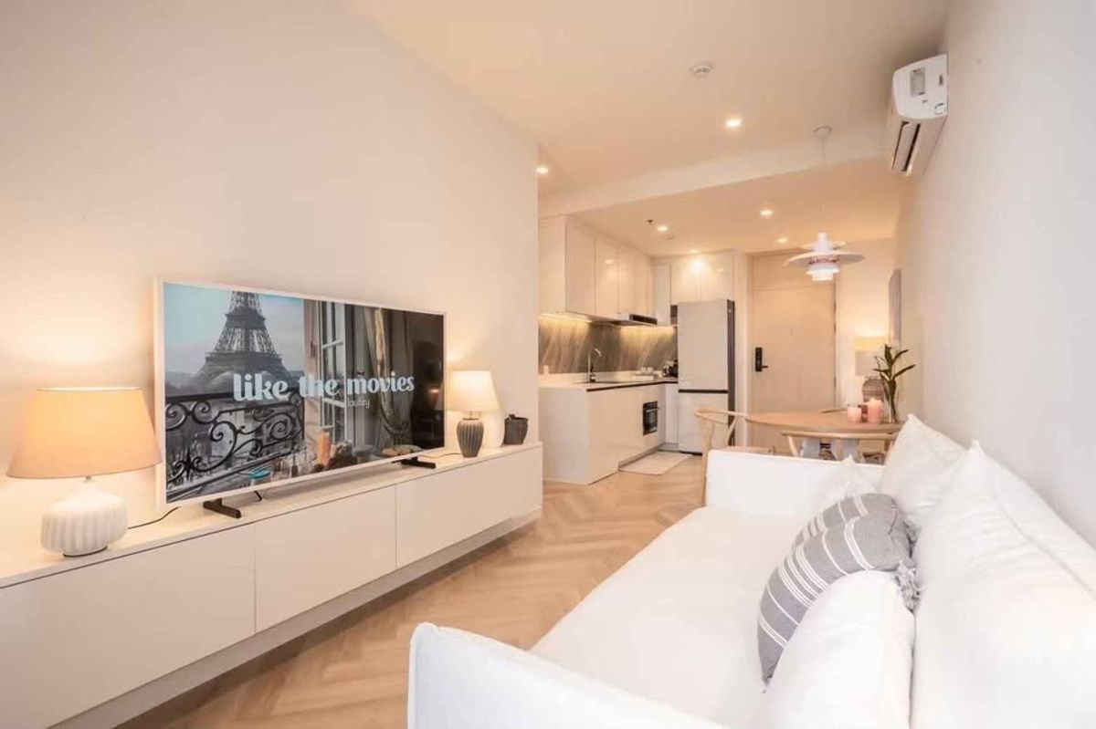 คอนโดสุขุมวิท อโศก ทองหล่อ : Hot Deal! Maru Ekkamai - Pet Friendly - Fully furnished - Only 65k THB/month 
