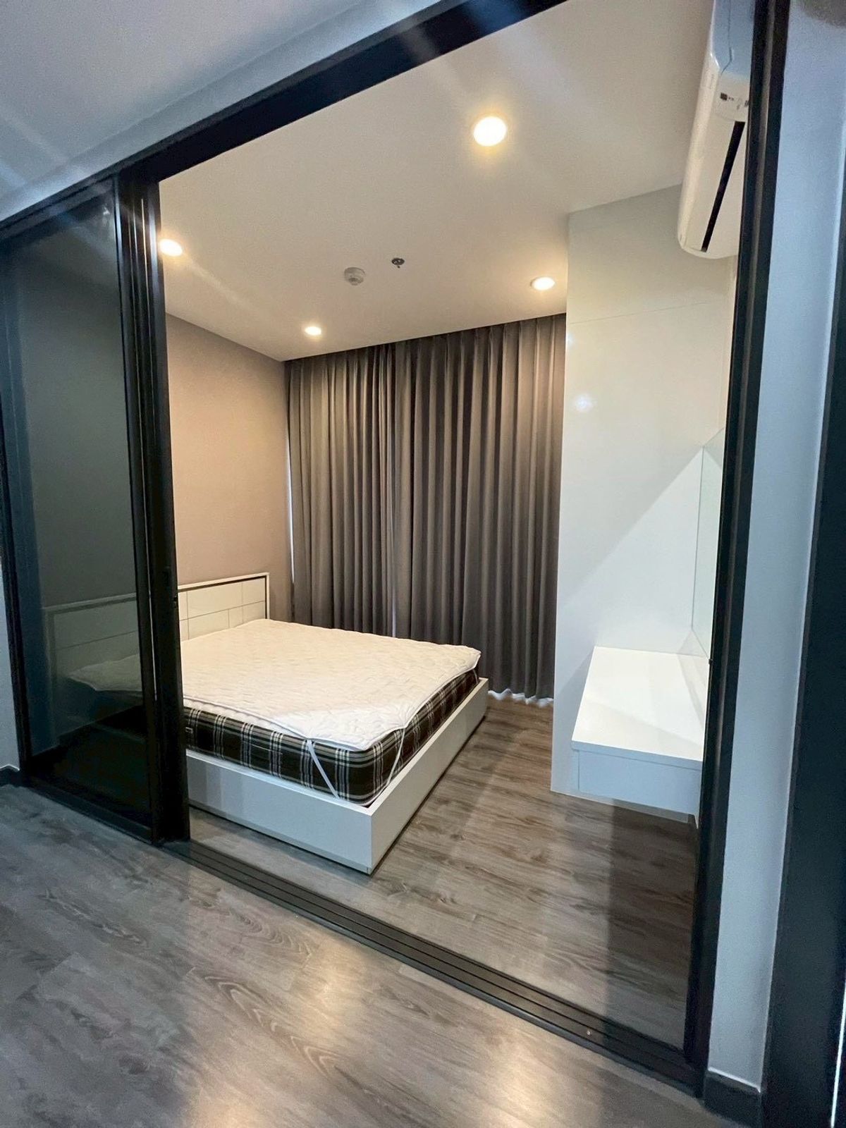 For SaleCondoPinklao, Charansanitwong : 🔥Condo, good price, sold with tenants🔥 Urbano Ratchawithi 🚆MRT Sirindhorn 300 meters🚆 Condo near Sang Hi Bridge 📍