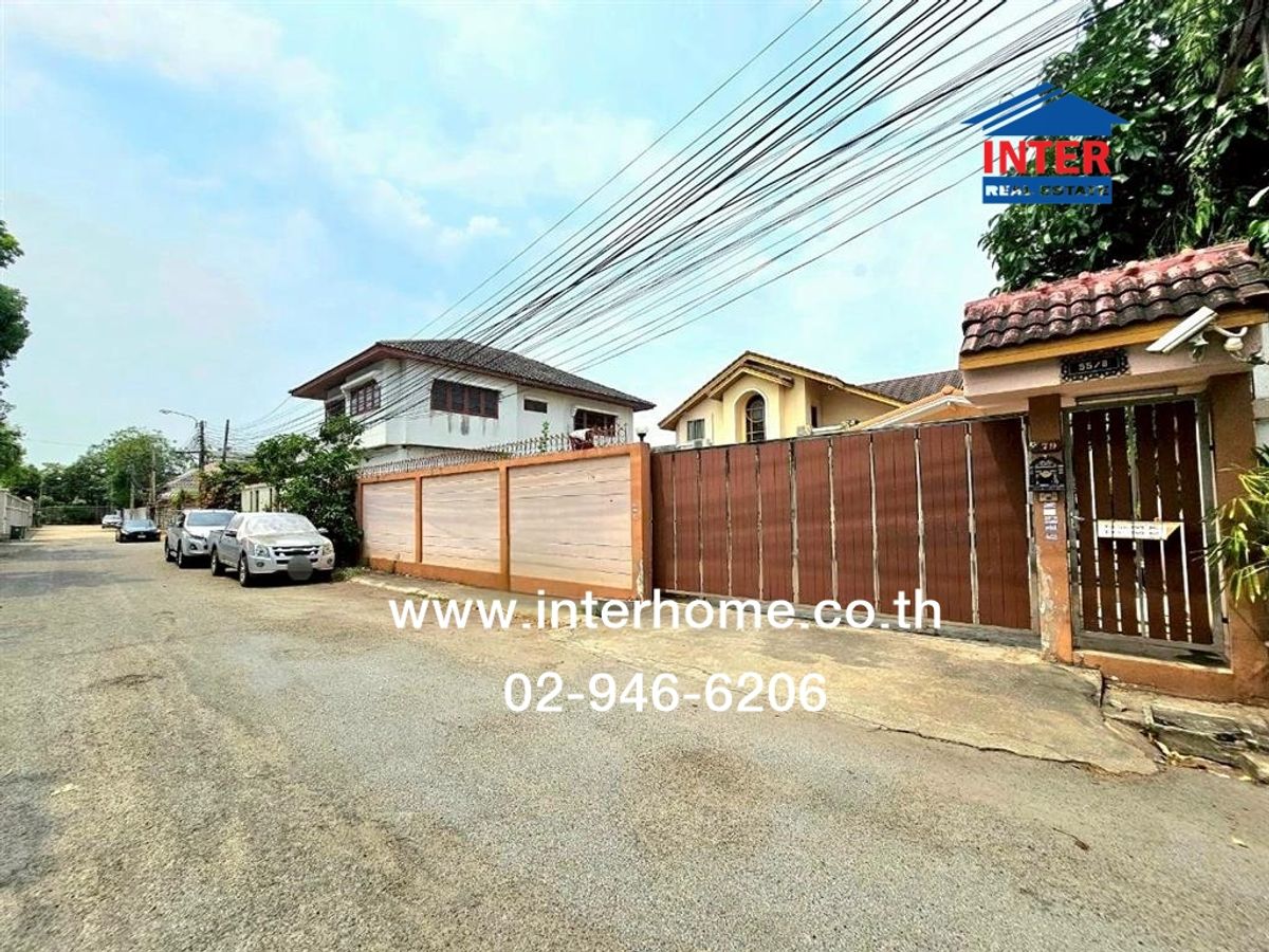 ขายบ้านเลียบทางด่วนรามอินทรา : บ้านเดี่ยว 2 ชั้น 167 ตร.ว. บ้านเดี่ยว ซอยอยู่เย็น3 (ซอยมิตรแท้) ใกล้โรงเรียนนานาชาติกีรพัฒน์ ถนนรามอินทรา34 ถนนซอยอยู่เย็น3 เขตลาดพร้าว กรุงเทพมหานคร