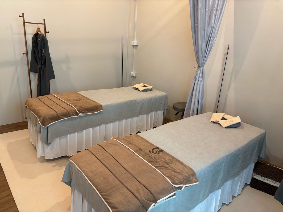 ให้เช่าอาคารพาณิชย์อ่อนนุช อุดมสุข : เซ้งกิจการร้าน Spa Beauty & Massage ใกล้ W District และ BTS พระโขนง
พื้นที่: 115 ตร.ม. | ชั้น 3 (มีลิฟต์)ราคาเซ้ง: 800,000 บาท
