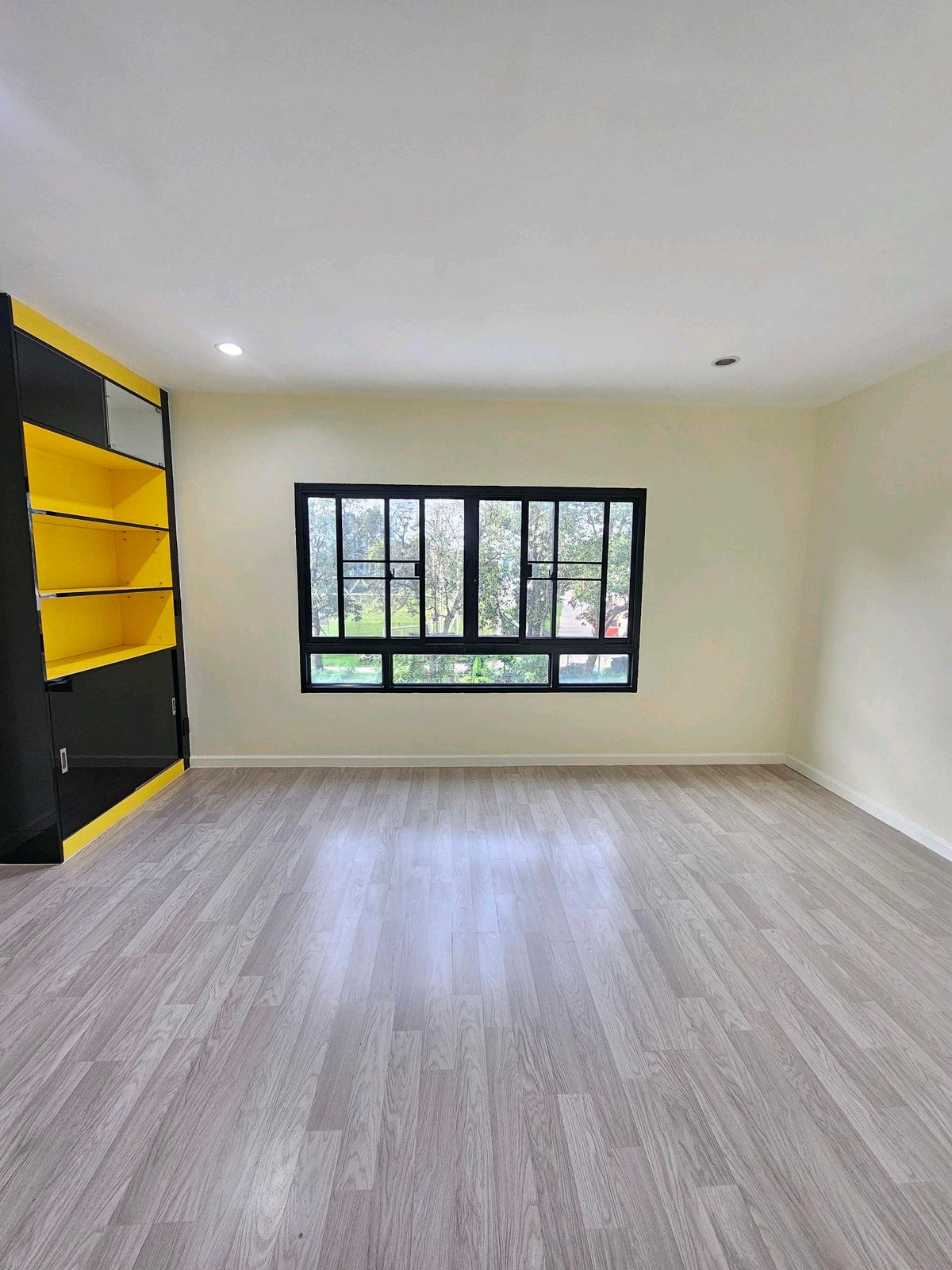 For SaleTownhomePattanakan, Srinakarin : Cheap for sale 📣 4.99 million 3-story townhome, Pasio Srinakarin University-Rama 9, beautiful golf course view ☎️ 094-429-7915 (Ple)