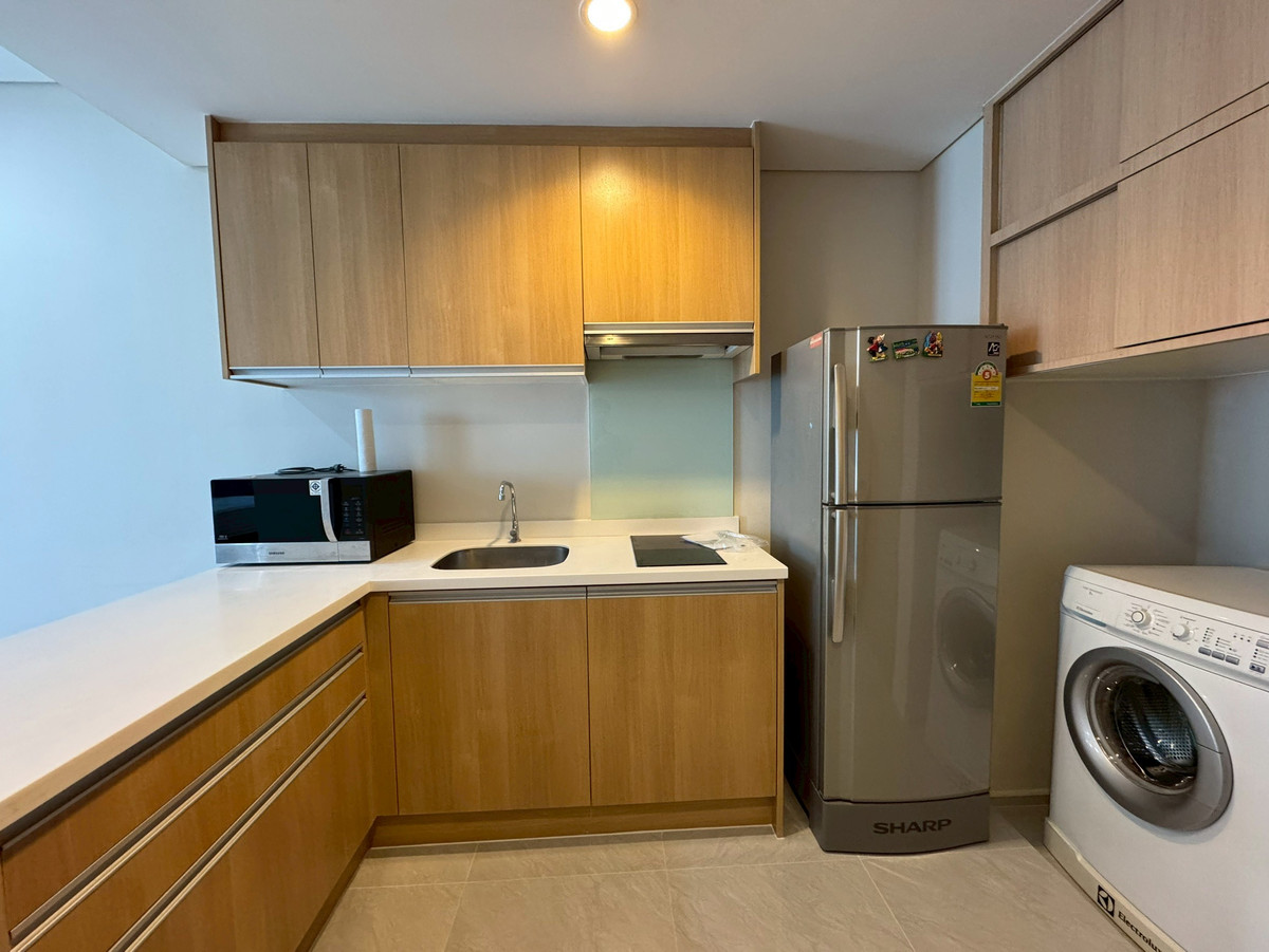 ให้เช่าคอนโดพระราม 9 เพชรบุรีตัดใหม่ RCA : ให้เช่า วิลล่า อโศก 1 นอน ห้องใหม่ พร้อมเฟอร์ครบ วิวเทพสวย