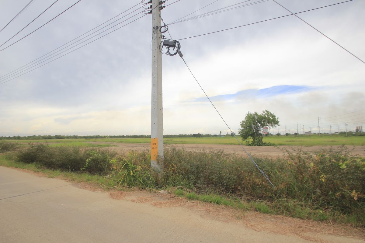 ขายที่ดินอยุธยา : ขายที่ดินบางไทรพระนครศรีอยุธยา น้ำไม่ท่วม ถนนปทุมธานีสามโคกเสนา ที่ดินถมแล้ว 6-3-11.5ไร่ ใกล้นิคมบ้านแพน ที่ดินสร้างบ้าน หอพัก โกดังเก็บสินค้า ศูนย์กระจายสินค้า 6,500บาท/วา