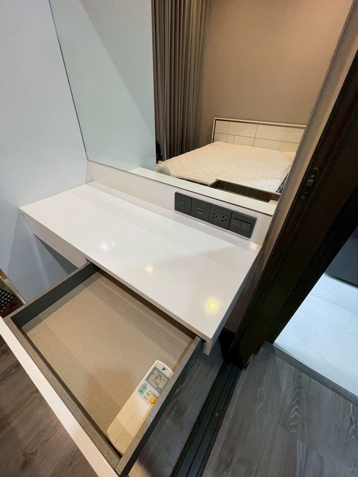 ขายคอนโดปิ่นเกล้า จรัญสนิทวงศ์ :  🔥คอนโด ราคาดี ขายพร้อมผู้เช่า🔥 เออร์บาโน่ ราชวิถี 🚆mrtสิรินธร 300เมตร🚆 คอนโด ใกล้ สะพานซังฮี้ 📍