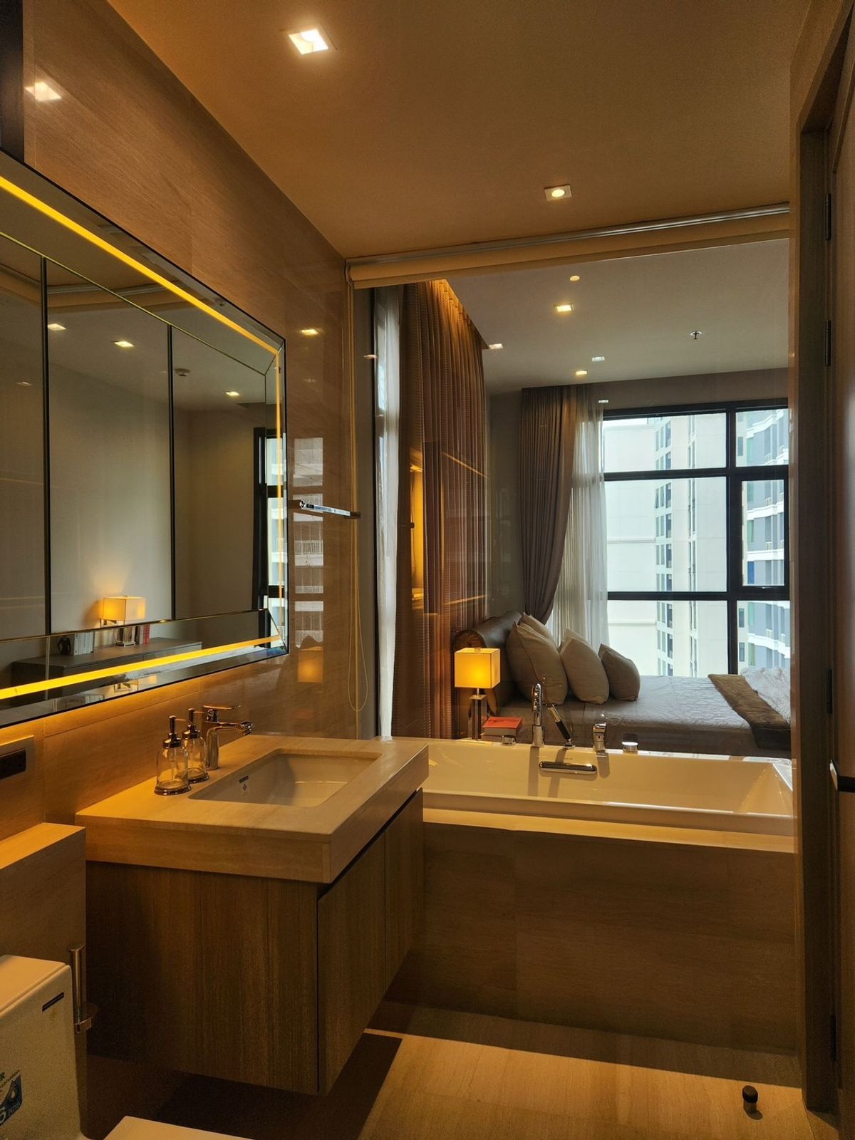 For RentCondoSukhumvit, Asoke, Thonglor : !! Beautiful room for rent. The XXXIX Sukhumvit 39 near BTS Phrom Phong