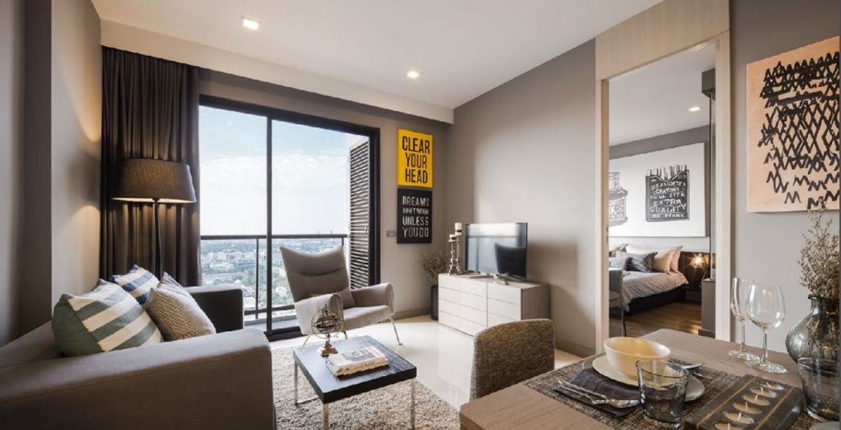 ขายคอนโดราชเทวี พญาไท : ขายห้องรีโนเวทใหม่ M Phayathai, floor 33 (Penthouse, Pet-friendly) 3 นอน 15.53 sqm ราคา 20.5MB Call อู๋ 0859566196
