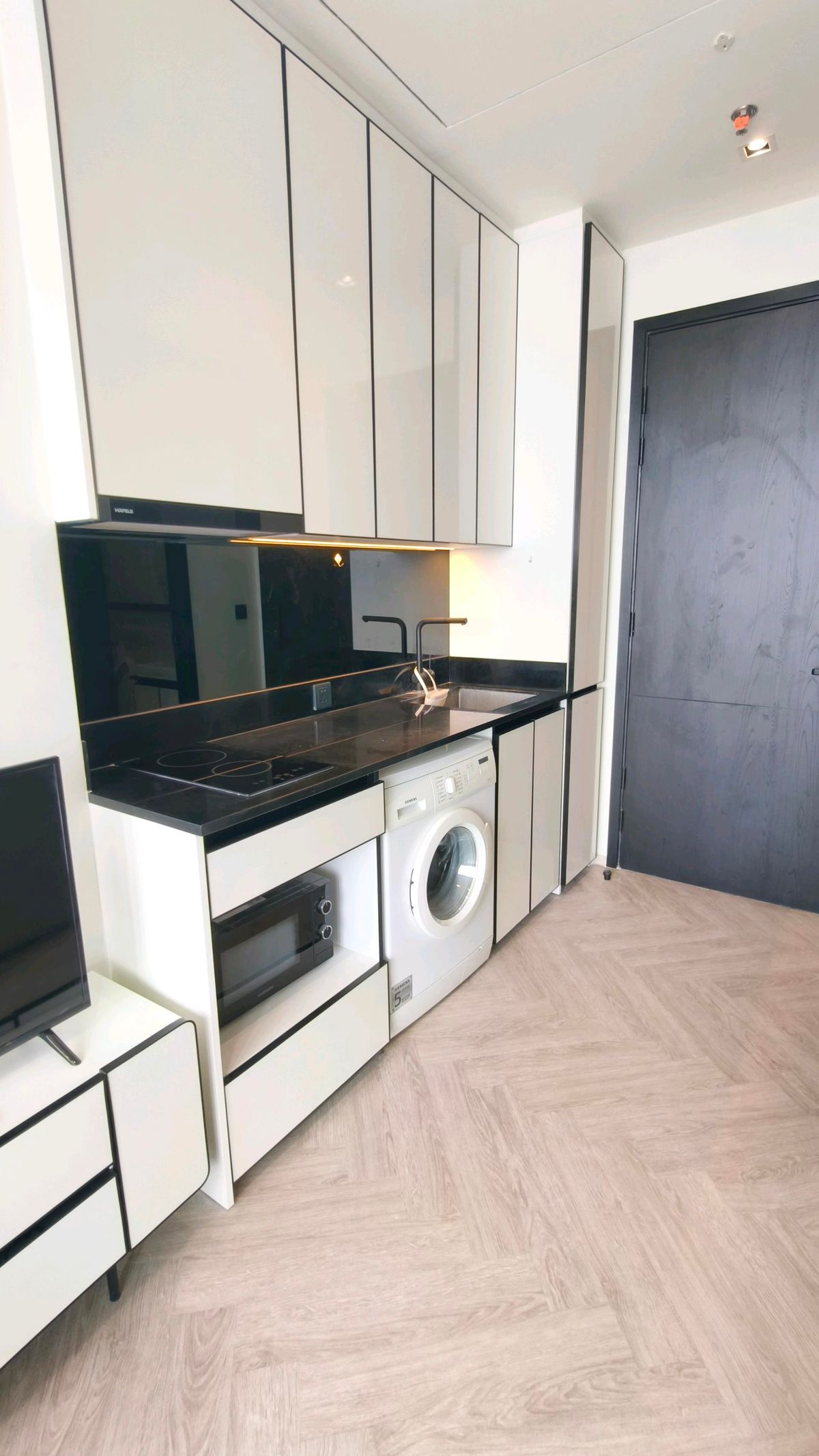 คอนโดวงเวียนใหญ่ เจริญนคร : ให้เช่า / Condo for rent Chapter Charoennakhon-Riverside , River View, BTS KrungThonBuri 

**  Ready to move in **
Rental：16,000 Baht/ Month