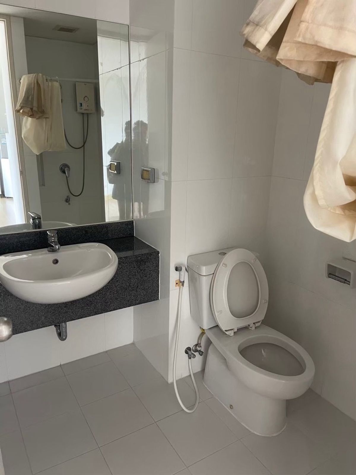 For SaleCondoBangna, Bearing, Lasalle : Selling The Parkland Srinakarin Lakeside (The Parkland Srinakarin Lake Side)  🛏️ 1 bedroom 🛁 1 bathroom 🛋️ 1 living room size 36 sqm. Building 1, 9th floor, Mueang view ✨ Price 1,890,000 baht ✨