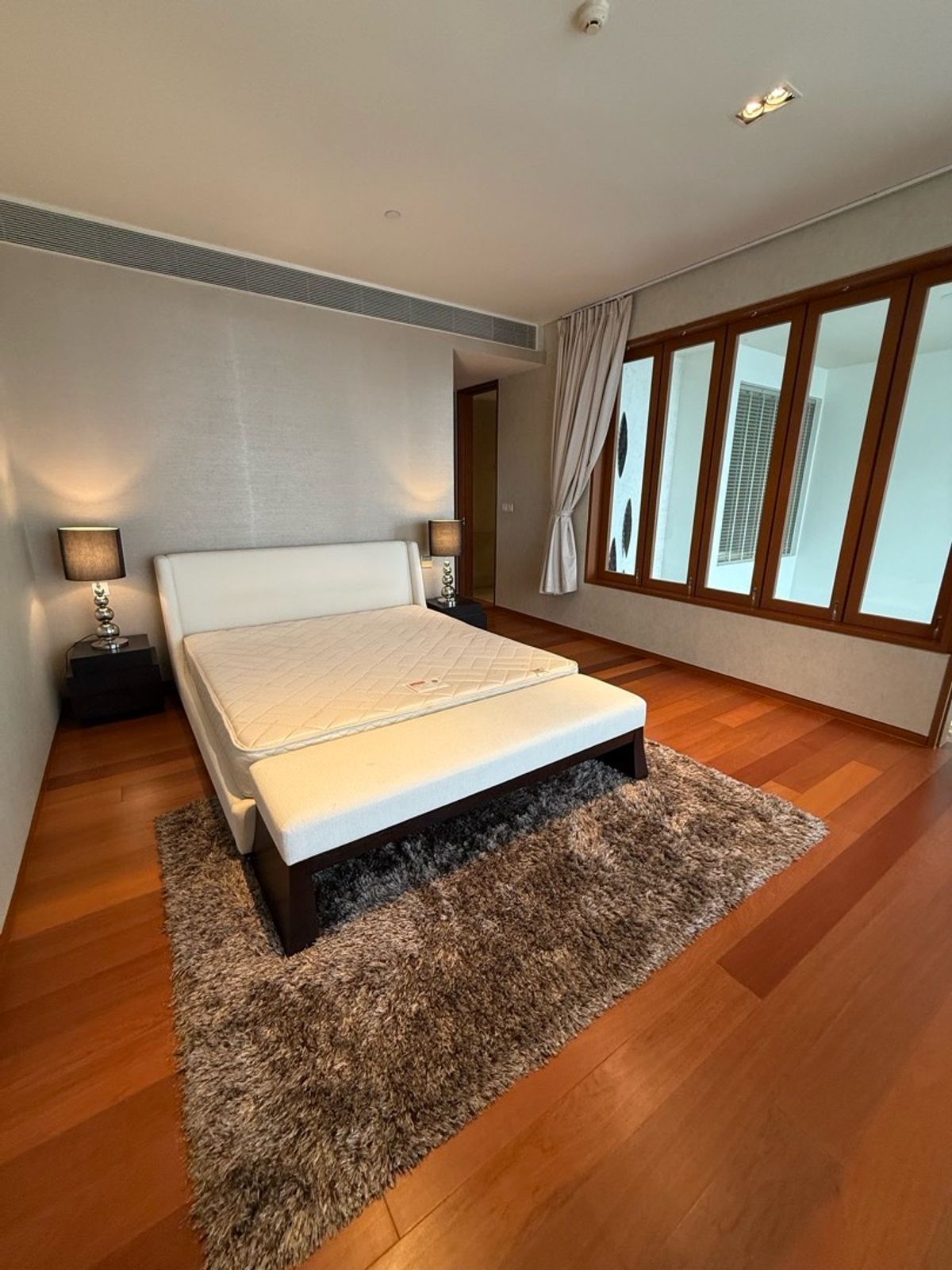 ให้เช่าคอนโดสาทร นราธิวาส : 🔥ให้เช่าด่วน 🔥The Sukhothai Residences Sathorn ห้อง Duplex 2 ห้องนอน 2 ห้องน้ำ ตกแต่ง Luxury Modern Classic ❗