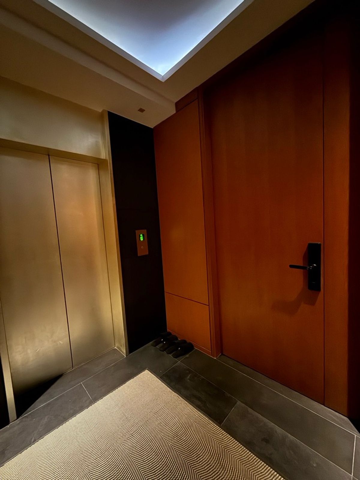 ให้เช่าคอนโดสาทร นราธิวาส : 🔥ให้เช่าด่วน 🔥The Sukhothai Residences Sathorn ห้อง Duplex 2 ห้องนอน 2 ห้องน้ำ ตกแต่ง Luxury Modern Classic ❗