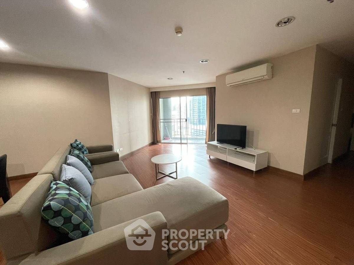 For RentCondoRama9, Petchburi, RCA : 3-BR Condo at Belle Grand Rama 9 near MRT Phra Ram 9