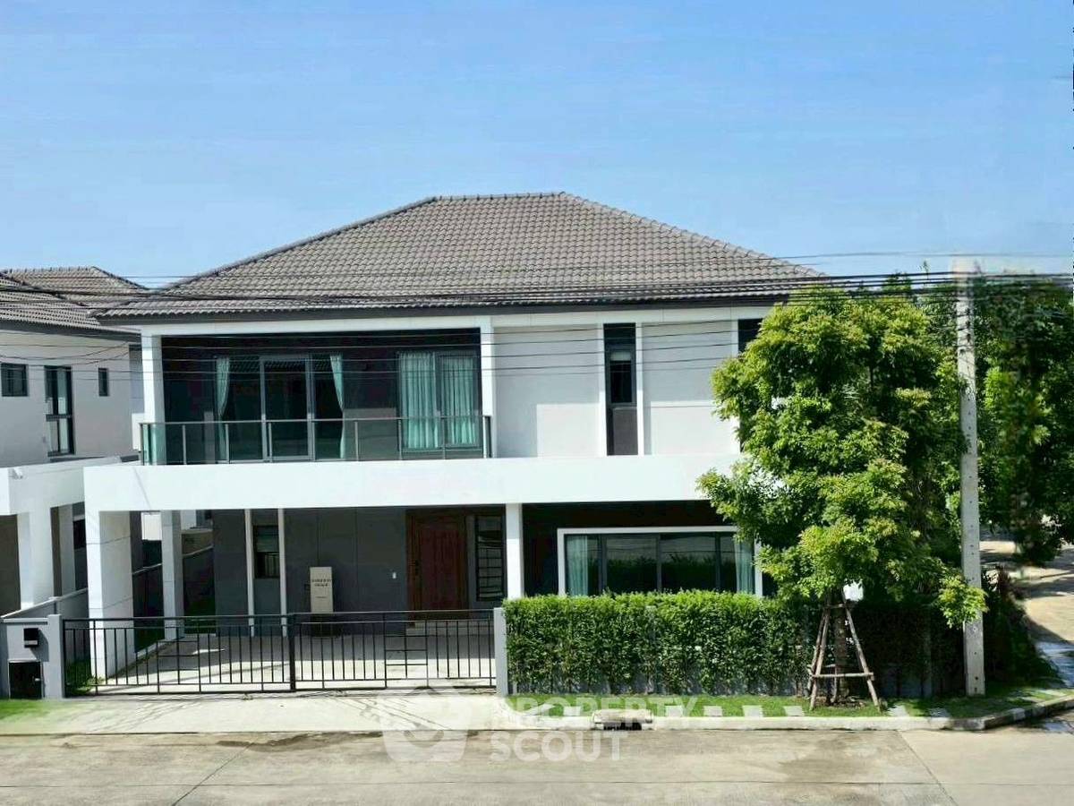 ให้เช่าบ้านวิภาวดี ดอนเมือง หลักสี่ : บ้าน 4-ห้องนอน ที่ เซนโทร วิภาวดี ใน ดอนเมือง