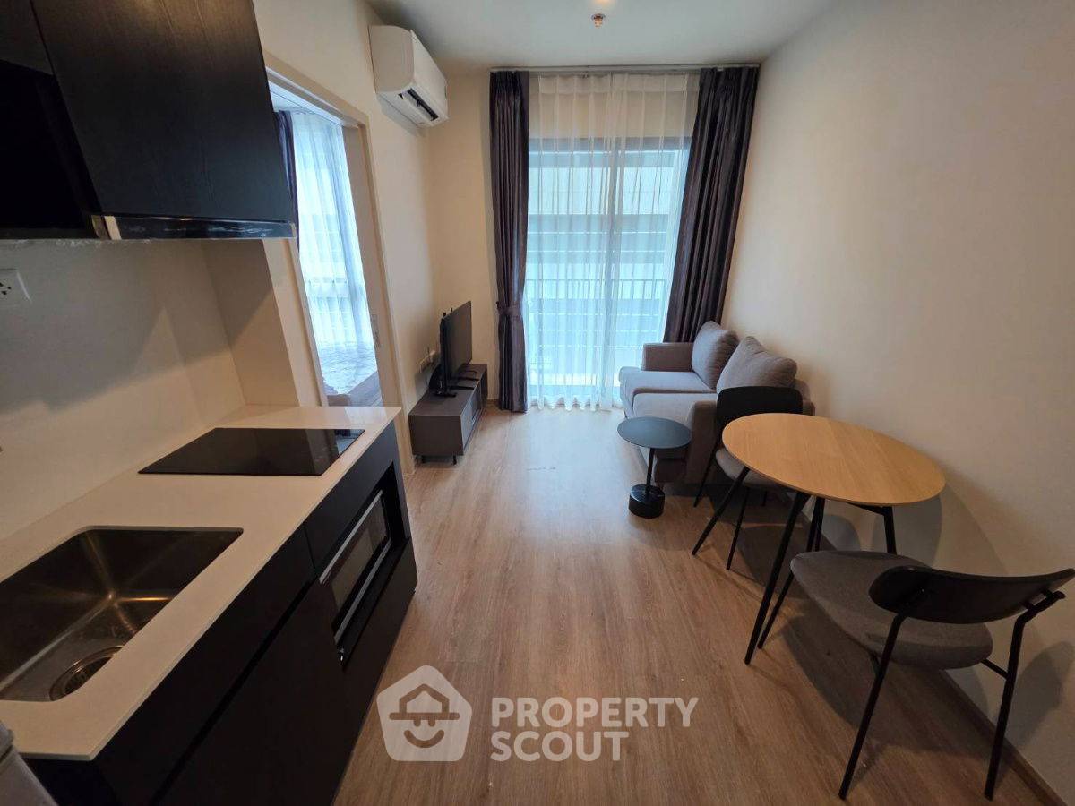 For RentCondoRama9, Petchburi, RCA : 1-BR Condo at Nue District R9 near MRT Phra Ram 9