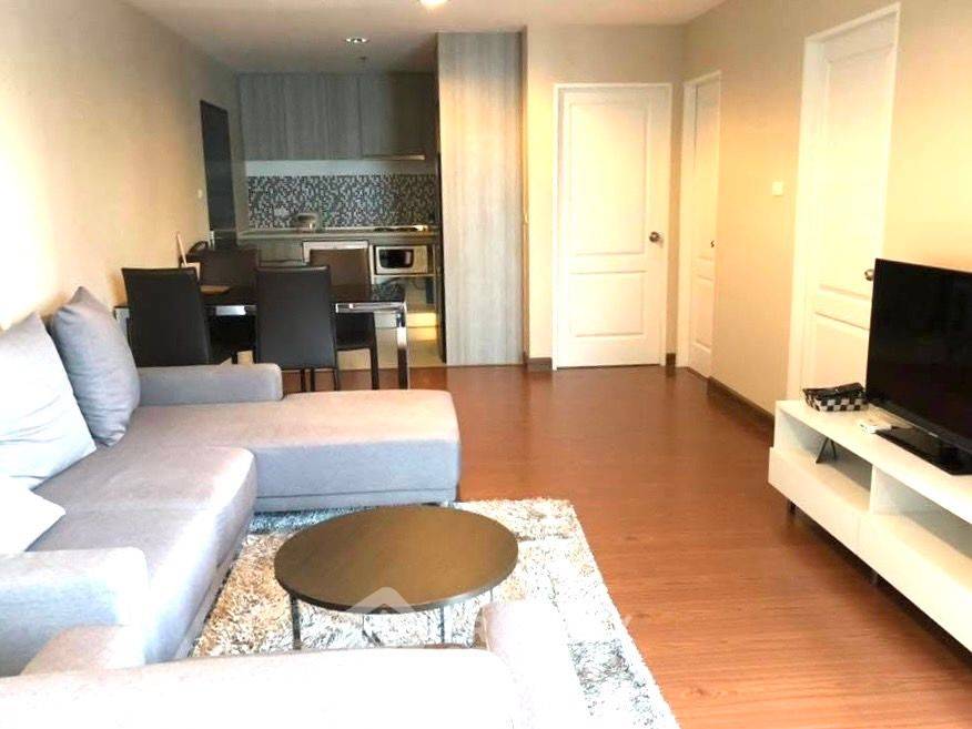For RentCondoRama9, Petchburi, RCA : 2-BR Condo at Belle Grand Rama 9 near MRT Phra Ram 9