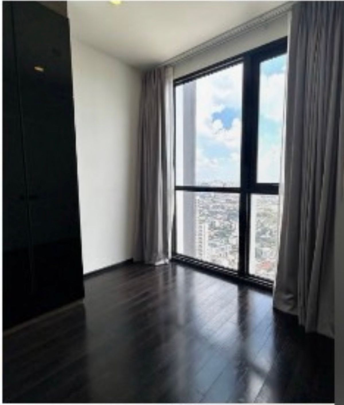 ให้เช่าคอนโดสุขุมวิท อโศก ทองหล่อ : 🏙️ Park Origin Thonglor | For Rent Luxury Modern Condo on High Floor – Prime Thonglor Location