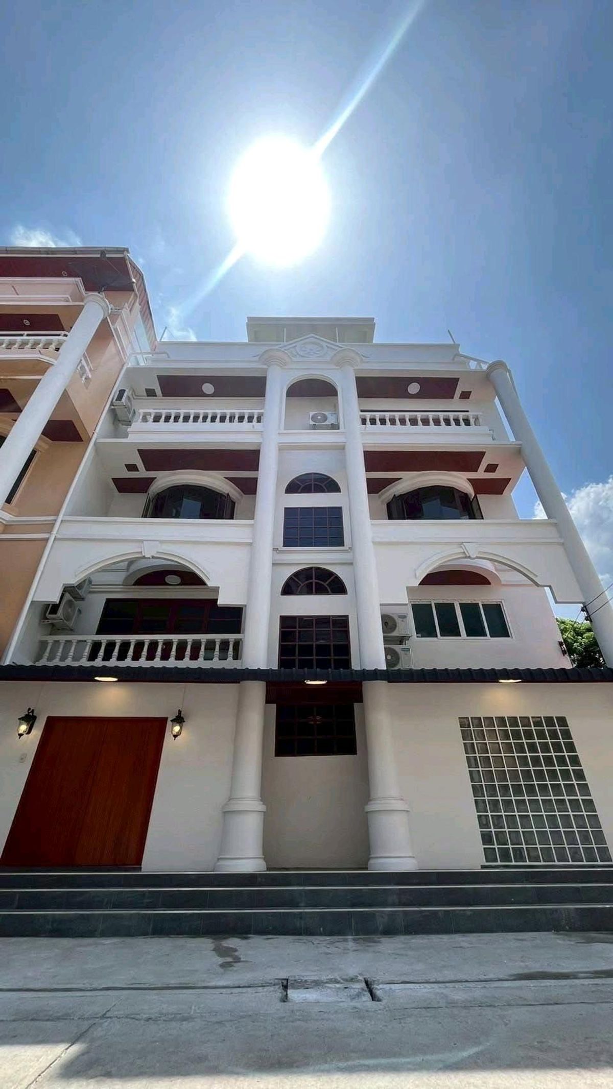 ให้เช่าทาวน์โฮมสุขุมวิท อโศก ทองหล่อ : ให้เช่า | For Sale or Rent — WHITE MANSION ทองหล่อ 25