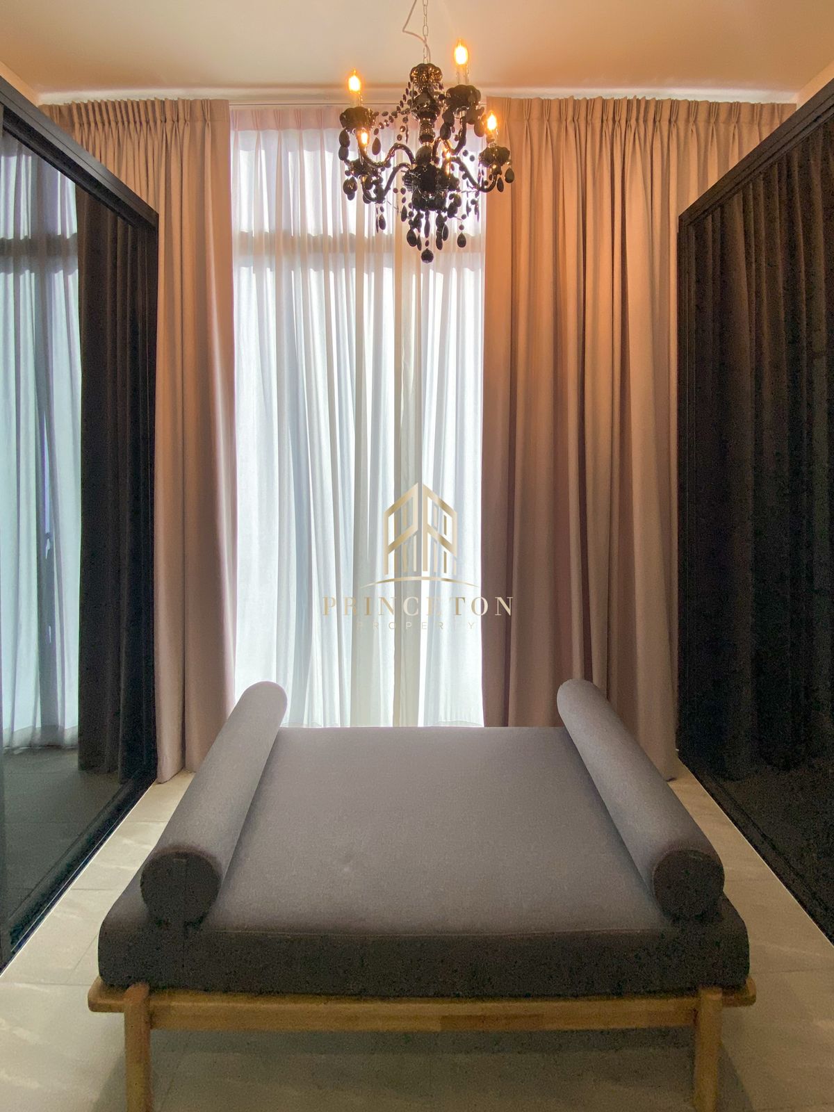 ให้เช่าบ้านเลียบทางด่วนรามอินทรา : ดิ ออเนอร์ โยธินพัฒนา บ้านเดี่ยวสไตล์ Private Pool Villa 3 ชั้น ระดับ Super Luxury 📞092-4252445 The Honor Yothinpattana