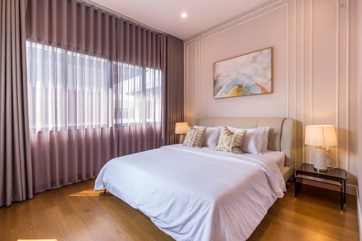 บ้านพัฒนาการ ศรีนครินทร์ : 🏡✨ ที่สุดของความหรูหรา! คฤหาสน์ สไตล์ Modern Classic  นาราสิริ - กรุงเทพกรีฑา ✨🏡