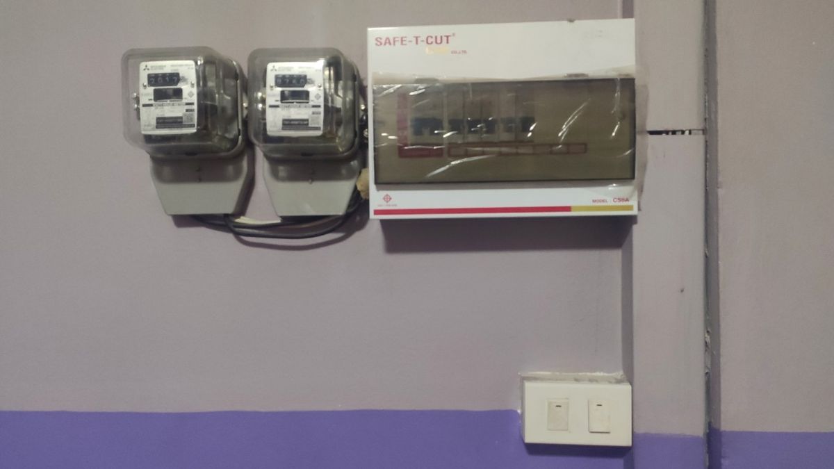 For RentShop HouseMin Buri, Romklao : Divided for rent, 1-2 floors, commercial buildings Next to Ramkhamhaeng Road Next to the Orange Line Nom Klao Station Near Triam Udom Suksa School, Size 20.3 square wah, 2 bedrooms, 2 bathrooms, Saphan Sung Subdistrict, Saphan Sung District, Bangkok