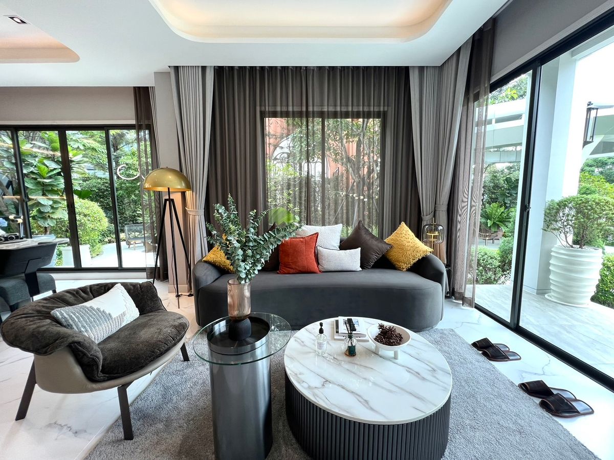 ขายบ้านนวมินทร์ รามอินทรา : 🏛️Bangkok Boulevard Signature รามอินทรา - วัชรพล🔥บ้านเดี่ยว 2 ชั้น ขนาด 391 ตร.ม. 87.4 ตร.ว. | 4 ห้องนอน 5 ห้องน้ำ 4 ที่จอด เริ่ม 20 MB ติดต่อนัดชม Tel.0922635410 (เอิร์ธ)