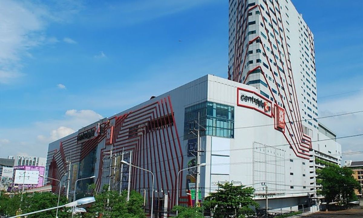 For RentOfficeNonthaburi, Bang Yai, Bangbuathong : Rent - Central Plaza Chaengwattana Office, next to BTS, near the university government center Commercial banks, hospitals, etc., only 1.4 km from the expressway.