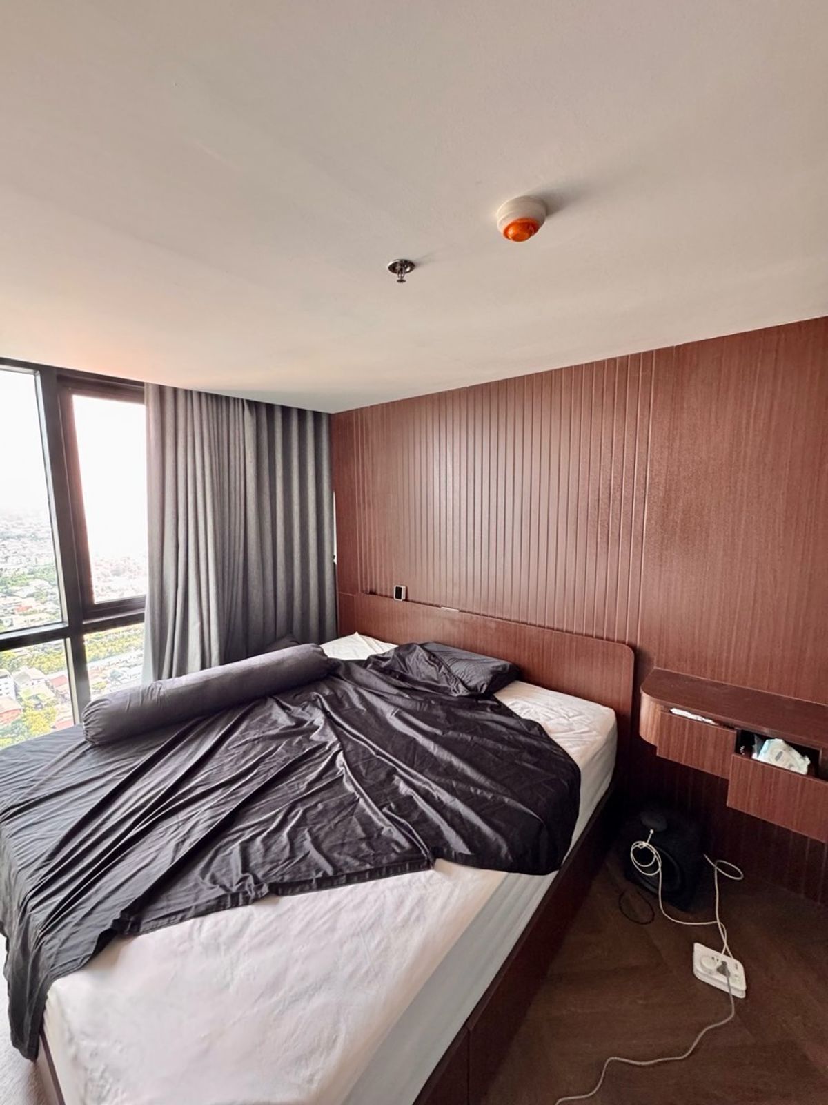 ขายคอนโดท่าพระ ตลาดพลู วุฒากาศ : Altitude Unicorn Sathorn Tha Phra【𝐒𝐄𝐋𝐋 & 𝐑𝐄𝐍𝐓】🔥มุมไหนก็มีคาแรกเตอร์ ห้องนี้ชัดเรื่องดีไซน์แต่ไม่ทิ้งฟังก์ชัน🔥  ติดต่อไลน์ไอดี: @hacondo
