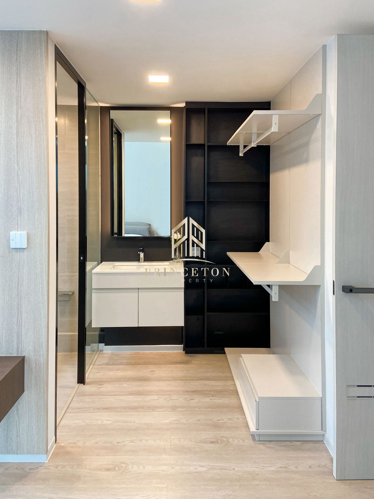 HousePattanakan, Srinakarin : Luxury Home for Sale or Rent at VIVE Krungthep Kreetha Comes with a Private Swimming Pool 📞092-4252445