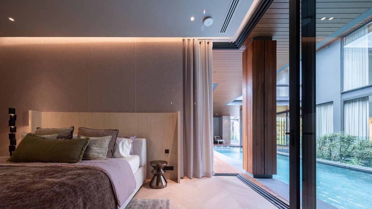 For SaleHouseBang Sue, Wong Sawang, Tao Pun : 3 -storey detached house for sale. Sonle Residences project (Sunle Residence), Ratchadaphisek, near MRT Wongsawang, only 900 meters, with a large private pool and a large Courtyard.