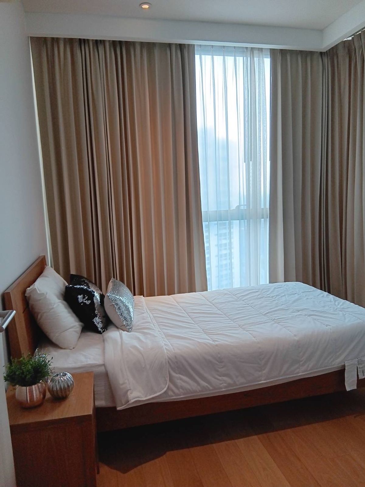 ให้เช่าคอนโดสุขุมวิท อโศก ทองหล่อ : 🏙️ The Lumpini 24 | For Rent Premium Condo in the Heart of Sukhumvit – Near BTS Phrom Phong