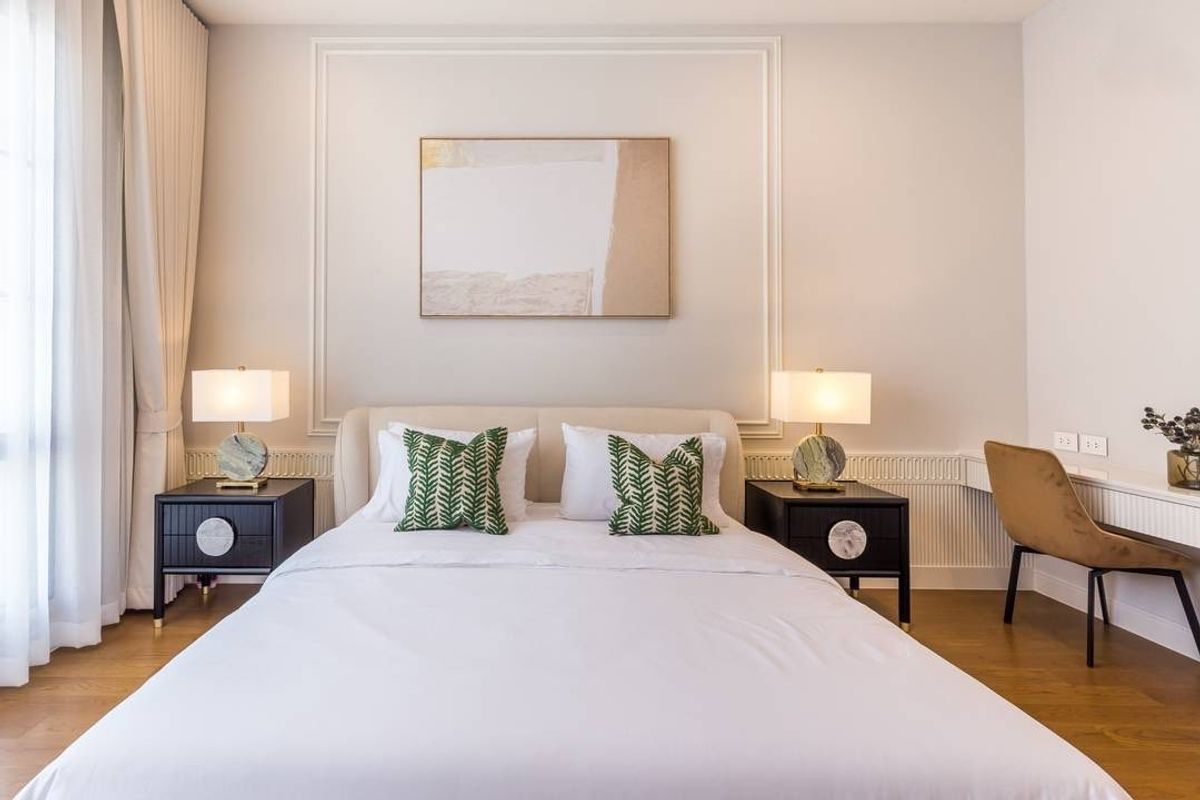 บ้านพัฒนาการ ศรีนครินทร์ : 🏡✨ ที่สุดของความหรูหรา! คฤหาสน์ สไตล์ Modern Classic  นาราสิริ - กรุงเทพกรีฑา ✨🏡