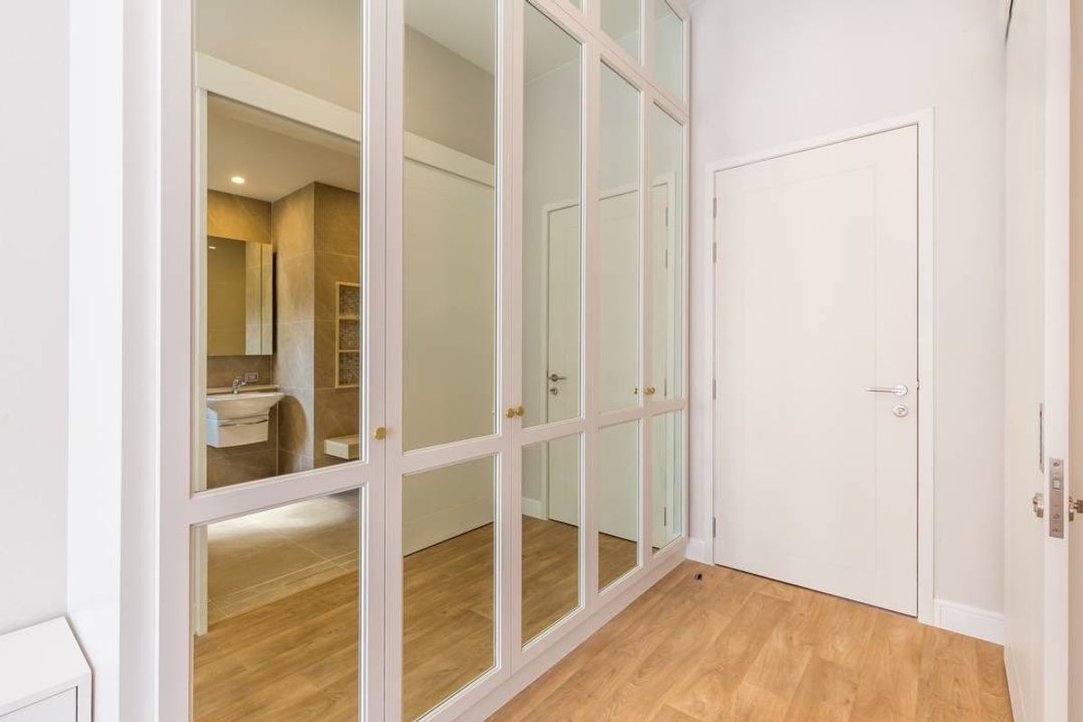 บ้านพัฒนาการ ศรีนครินทร์ : 🏡✨ ที่สุดของความหรูหรา! คฤหาสน์ สไตล์ Modern Classic  นาราสิริ - กรุงเทพกรีฑา ✨🏡