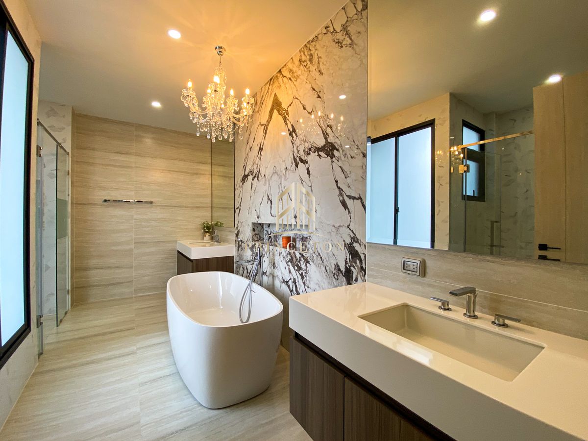 ให้เช่าบ้านเลียบทางด่วนรามอินทรา : ดิ ออเนอร์ โยธินพัฒนา บ้านเดี่ยวสไตล์ Private Pool Villa 3 ชั้น ระดับ Super Luxury 📞092-4252445 The Honor Yothinpattana