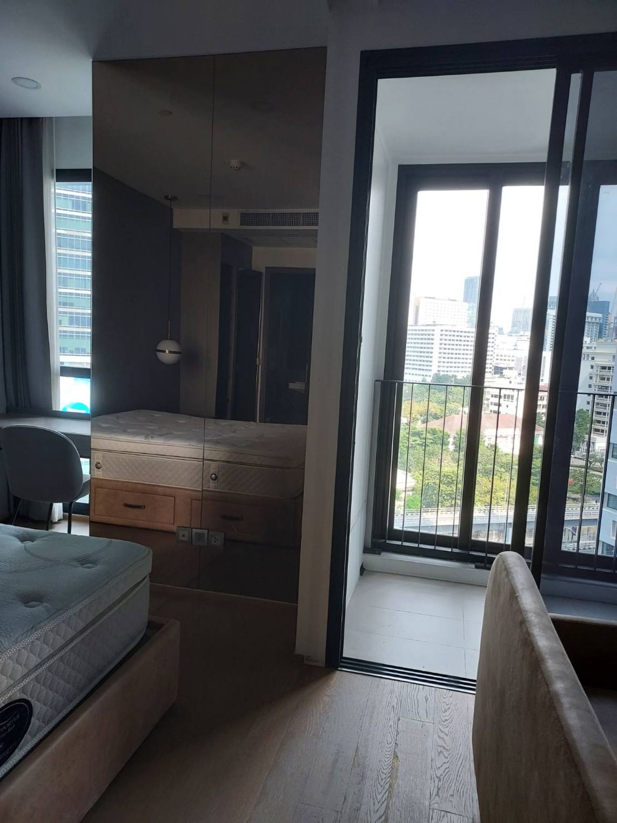 For RentCondoSiam Paragon ,Chulalongkorn,Samyan : Ashton Chula Silom【𝐑𝐄𝐍𝐓】🔥Less is more, and those who love simplicity will truly love it!🔥  Contact Line ID: @hacondo