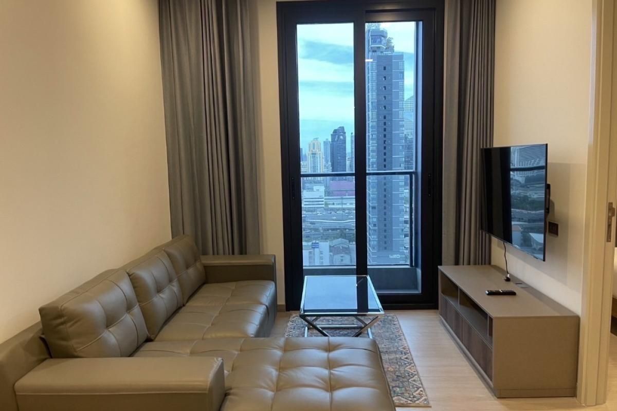 For RentCondoRama9, Petchburi, RCA : For rent on Nine Five-Rama 9 [One 9 Five Asoke-Rama 9] Beautiful room, good price, convenient to travel, complete furniture. Ready to move in immediately Can make an appointment to see the room