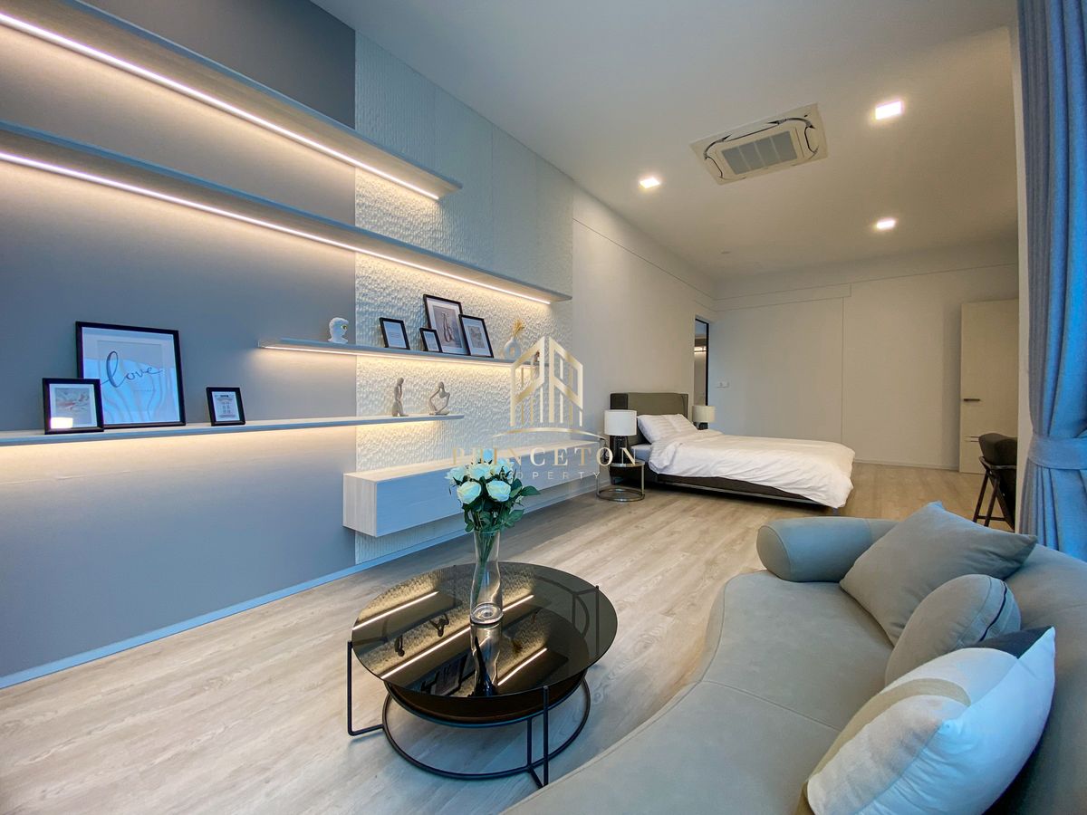 HousePattanakan, Srinakarin : Luxury Home for Sale or Rent at VIVE Krungthep Kreetha Comes with a Private Swimming Pool 📞092-4252445