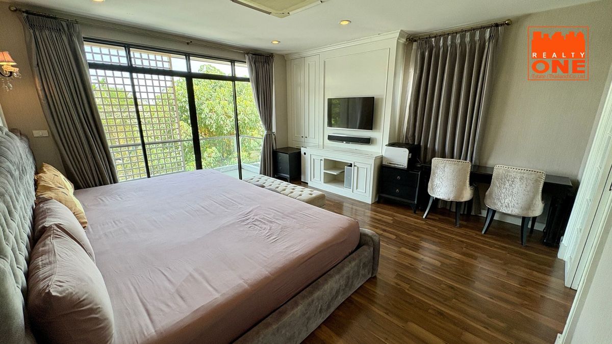 For SaleHouseRama 2, Bang Khun Thian : Corner Detached House for Sale – Mantana Rama 2 – Thien Thale Largest House Type | Prime Corner Plot | Beautifully Decorated