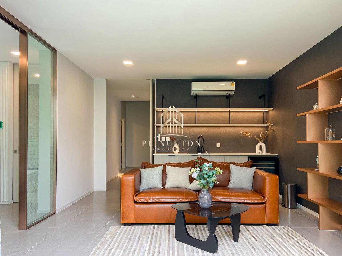 HousePattanakan, Srinakarin : Luxury Home for Sale or Rent at VIVE Krungthep Kreetha Comes with a Private Swimming Pool 📞092-4252445