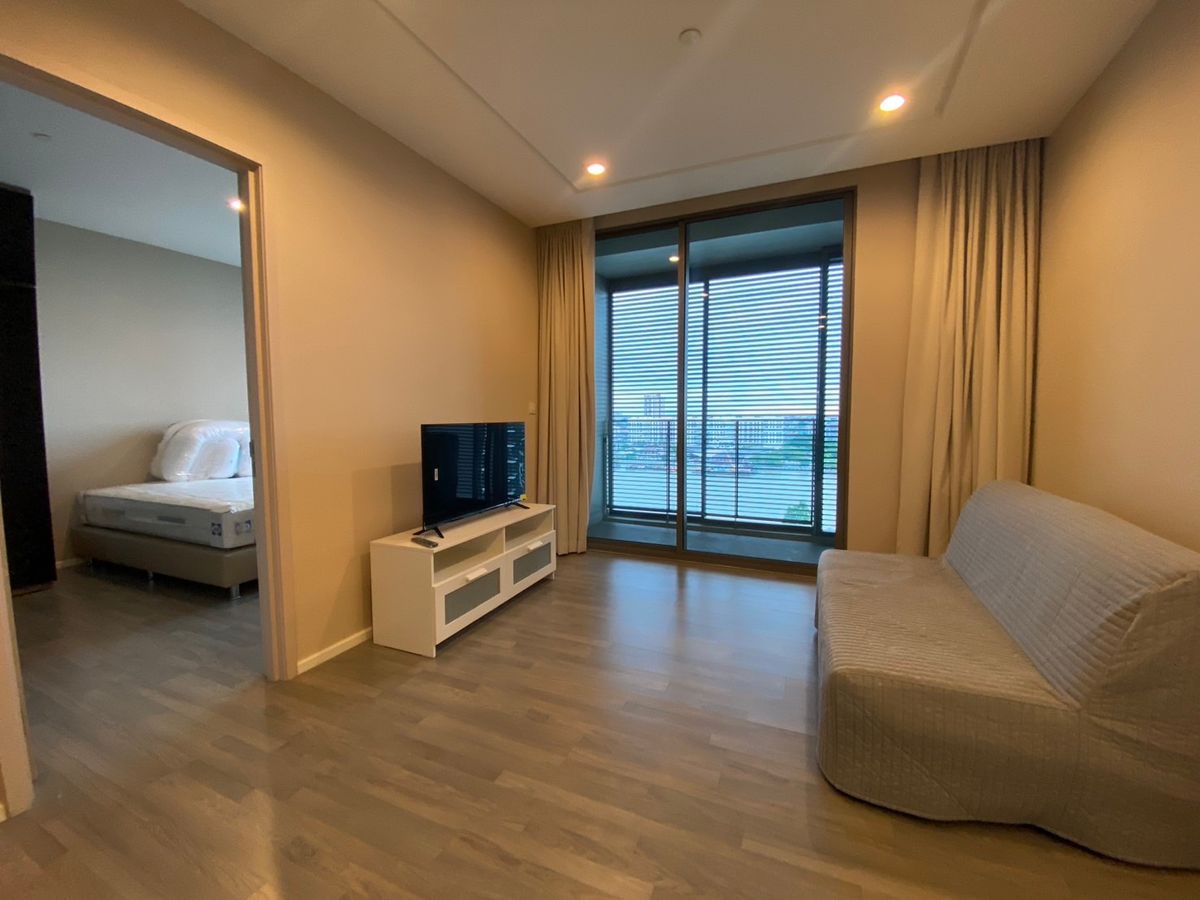 ให้เช่าคอนโดบางซื่อ วงศ์สว่าง เตาปูน : ให้เช่าคอนโด 333 Riverside  Building A // 1 ห้องนอน ฝั่งวิวแม่น้ำวิวแม่น้ำพาดตรงทั้งระเบียงห้องนั่งเล่น และห้องนอน // ติดต่อ 094 456 1454 ฮัน