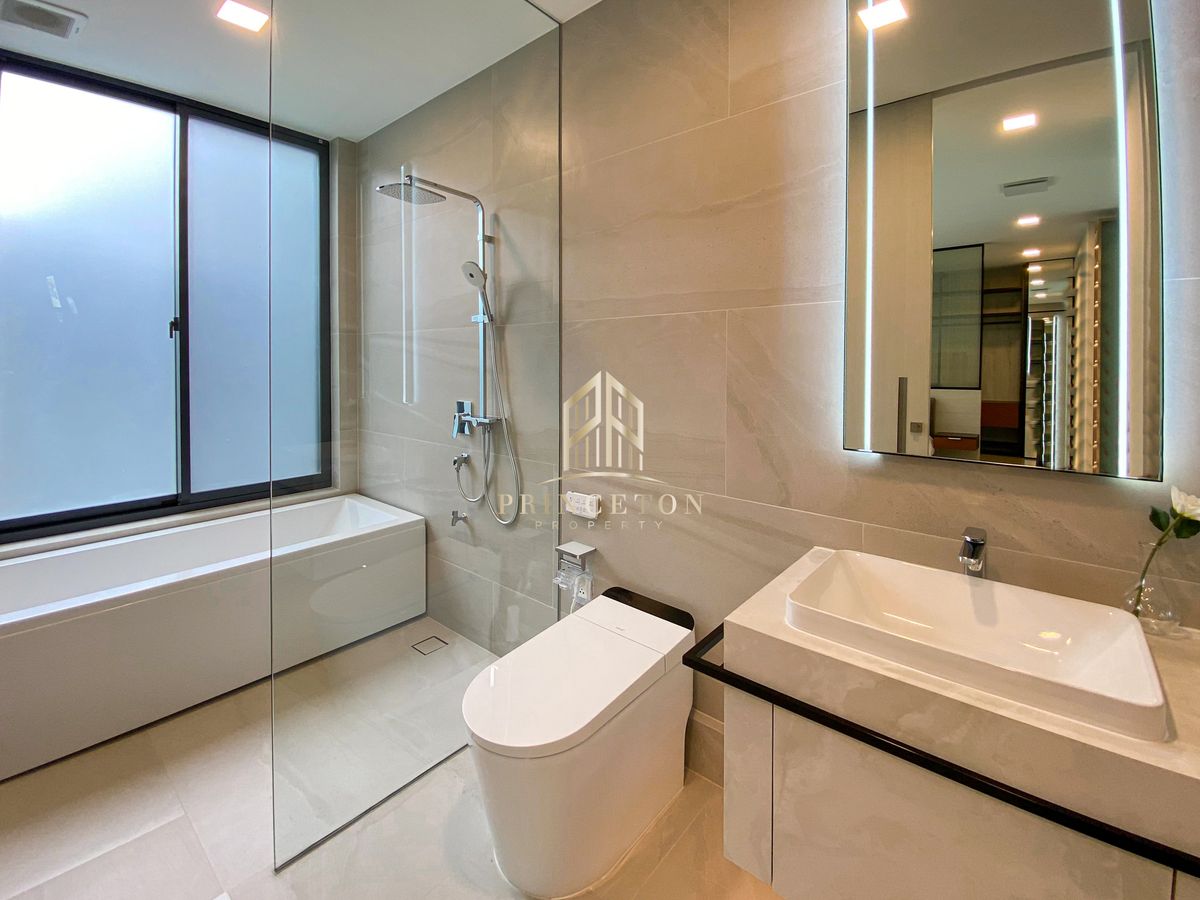 HousePattanakan, Srinakarin : Luxury Home for Sale or Rent at VIVE Krungthep Kreetha Comes with a Private Swimming Pool 📞092-4252445