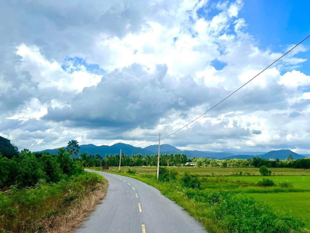 For SaleLandNakhon Nayok : 🌄🏡 Golden opportunity! 1 rai of land in Nakhon Nayok-Ban Na-Ban Phrao On the asphalt road! 🏡