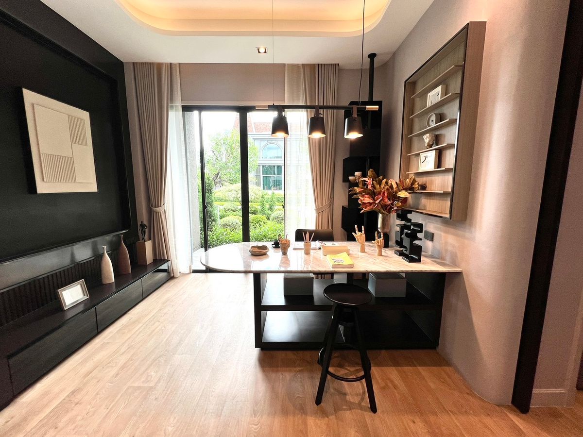 ขายบ้านนวมินทร์ รามอินทรา : 🏛️Bangkok Boulevard Signature รามอินทรา - วัชรพล🔥บ้านเดี่ยว 2 ชั้น ขนาด 391 ตร.ม. 87.4 ตร.ว. | 4 ห้องนอน 5 ห้องน้ำ 4 ที่จอด เริ่ม 20 MB ติดต่อนัดชม Tel.0922635410 (เอิร์ธ)