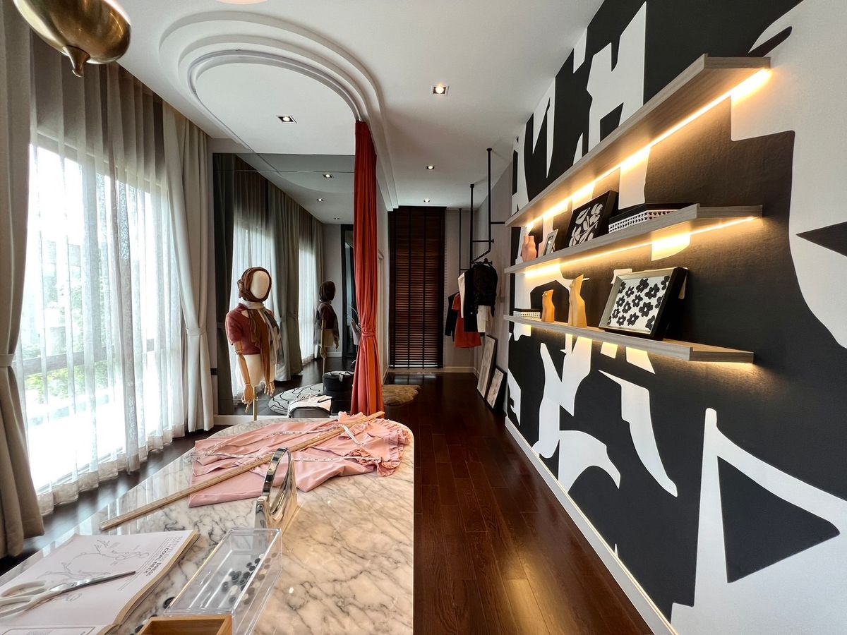 ขายบ้านนวมินทร์ รามอินทรา : 🏛️Bangkok Boulevard Signature รามอินทรา - วัชรพล🔥บ้านเดี่ยว 2 ชั้น ขนาด 391 ตร.ม. 87.4 ตร.ว. | 4 ห้องนอน 5 ห้องน้ำ 4 ที่จอด เริ่ม 20 MB ติดต่อนัดชม Tel.0922635410 (เอิร์ธ)