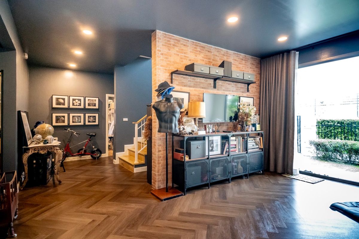 ให้เช่าบ้านลาดกระบัง สุวรรณภูมิ : ให้เช่าบ้านเดี่ยวหรู โครงการ Perfect Place กรุงเทพกรีฑา 4 ห้องนอน