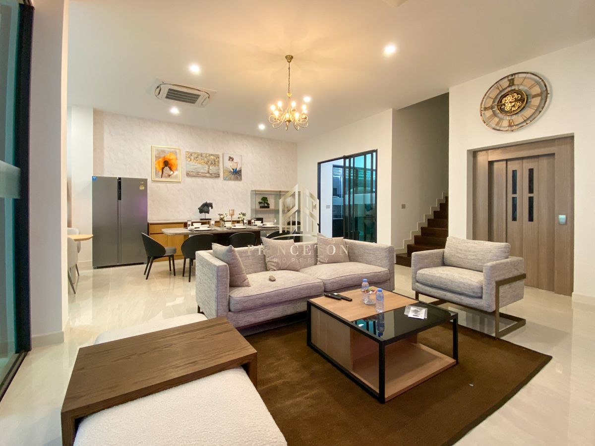 ให้เช่าบ้านเลียบทางด่วนรามอินทรา : ดิ ออเนอร์ โยธินพัฒนา บ้านเดี่ยวสไตล์ Private Pool Villa 3 ชั้น ระดับ Super Luxury 📞092-4252445 The Honor Yothinpattana