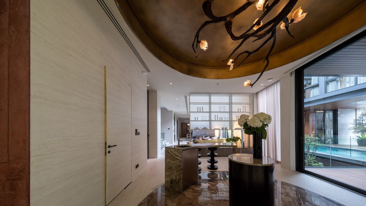 For SaleHouseBang Sue, Wong Sawang, Tao Pun : 3 -storey detached house for sale. Sonle Residences project (Sunle Residence), Ratchadaphisek, near MRT Wongsawang, only 900 meters, with a large private pool and a large Courtyard.