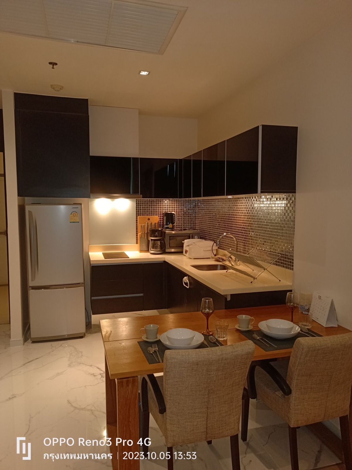 ให้เช่าคอนโดสุขุมวิท อโศก ทองหล่อ : 🏙️ Eight Thonglor | For Rent Luxury condominium in the heart of Thonglor – Surrounded by top-tier lifestyle spots